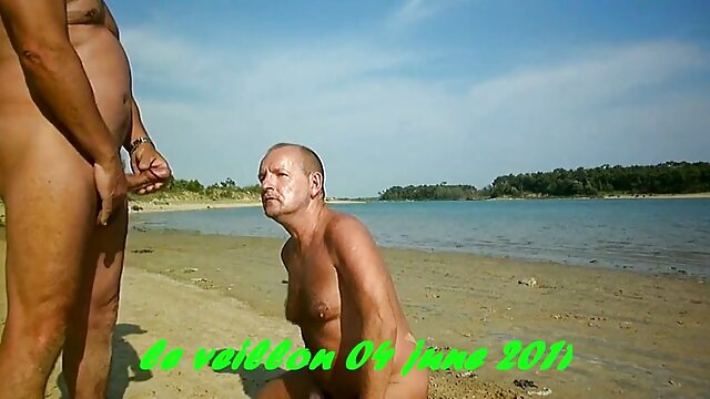 XXX sin registro  Modelo de moda sexy primera y única escena porno movie latino